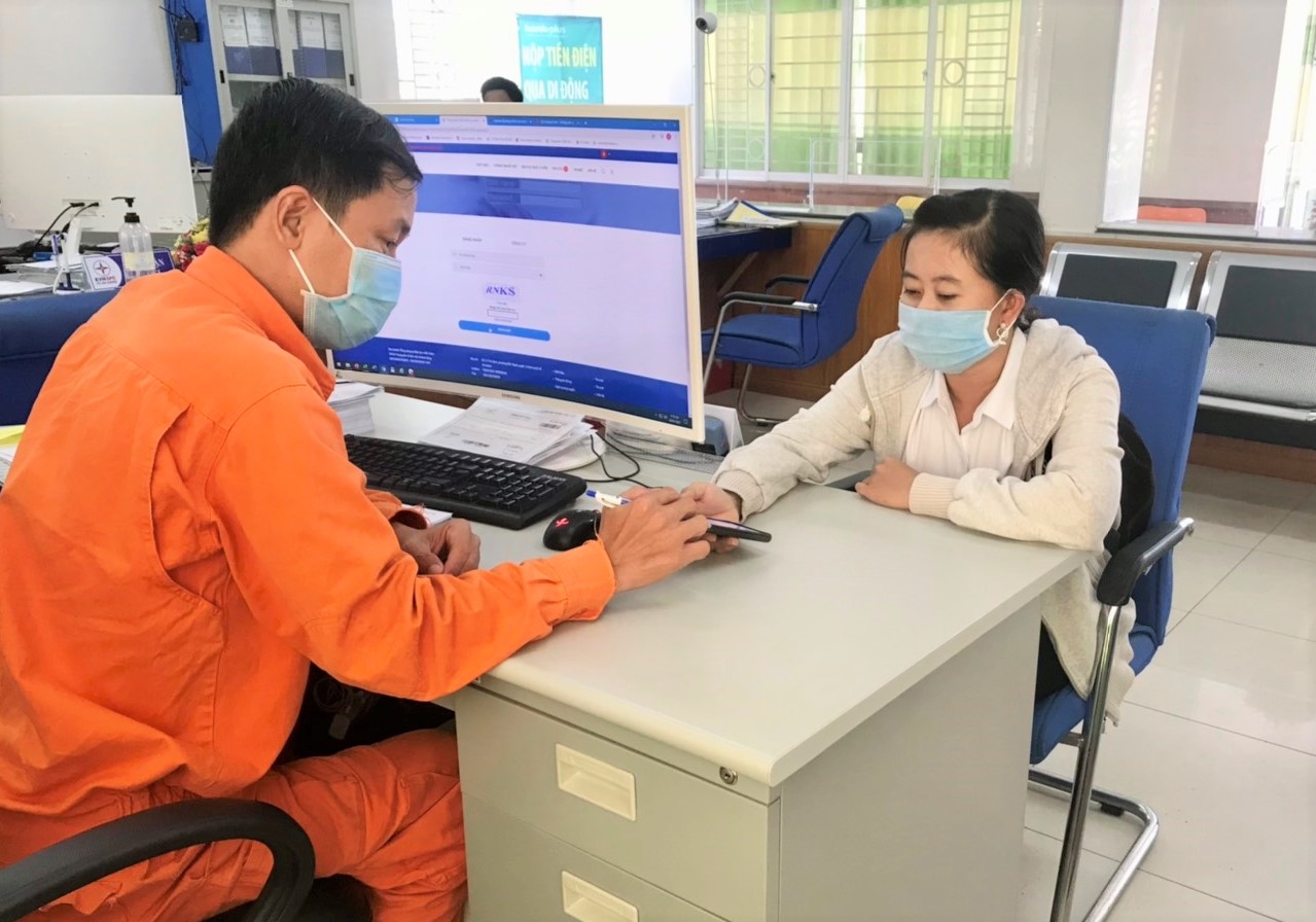 Tổng công ty Điện lực miền Nam ước giảm giá điện, tiền điện cho khách hàng khoảng 1.170 tỷ đồng