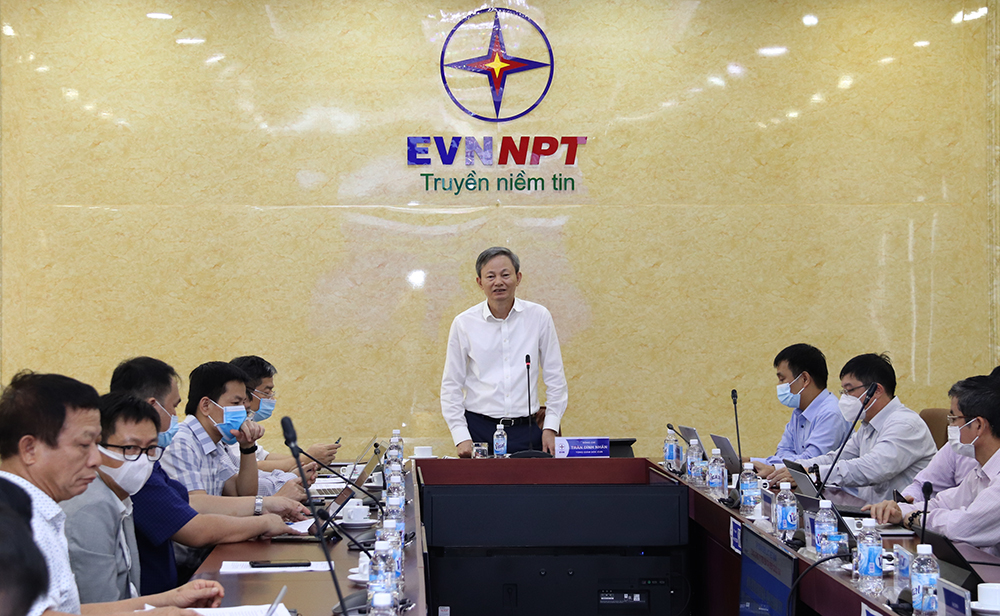 Toàn công trường tập trung đẩy nhanh tiến độ thi công đường dây Vân Phong – Vĩnh Tân