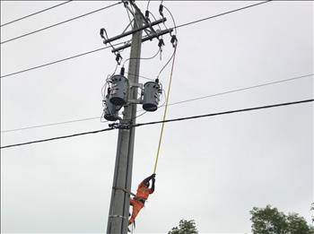 Bạc Liêu: Hoàn thành cấp điện các tuyến chưa có điện dọc Quốc lộ 1A