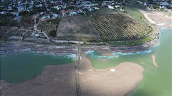 Kon Tum: Nước hồ thủy điện Yaly đổi màu là do hiện tượng 