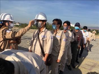 Công đoàn Điện lực Việt Nam chỉ đạo các công đoàn trực thuộc tăng cường biện pháp phòng, chống dịch COVID-19 cho người lao động