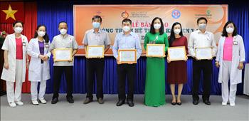 Tổng công ty Phát điện 3 tham gia tài trợ hệ thống khí nén y tế cho Bệnh viện Hùng Vương