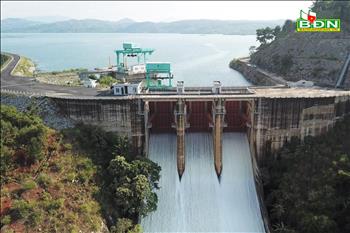Thủy điện Buôn Tua Srah cắt cơn lũ hơn 700 m3/giây ở sông Krông Nô