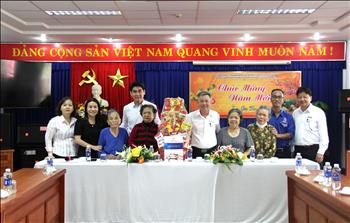 EVNCPC thăm, chúc Tết tại Trung tâm Phụng dưỡng người có công cách mạng TP Đà Nẵng