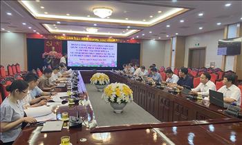 Đốc thúc tiến độ 2 dự án truyền tải điện đi qua tỉnh Sơn La