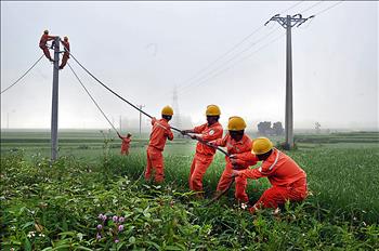 15 năm thành lập Đảng bộ Tập đoàn Điện lực Việt Nam: Lãnh đạo EVN đảm bảo sứ mệnh cung cấp điện phục vụ phát triển kinh tế xã hội của đất nước