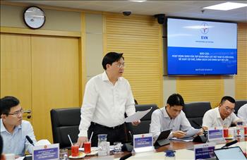Lãnh đạo Bộ Kế hoạch và Đầu tư làm việc với Tập đoàn Điện lực Việt Nam