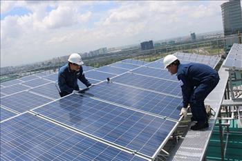 Bộ Công Thương sửa đổi, bổ sung quy định về giá mua bán điện của dự án điện mặt trời áp mái