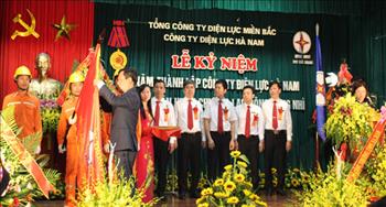 PC Hà Nam: Đón nhận Huân chương Lao động hạng Nhì 