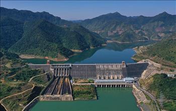 Đề nghị EVN chỉ đạo các chủ hồ chứa chủ động vận hành hồ chứa trên lưu vực sông Hồng trong giai đoạn hiện nay