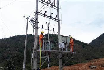 Yên Bái: 66 hộ dân vùng sâu huyện Trấn Yên có điện đón Tết Mậu Tuất