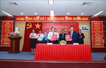 Tiếp nhận Đảng bộ Tổng công ty Phát điện 2 về trực thuộc Đảng bộ Tập đoàn Điện lực Việt Nam