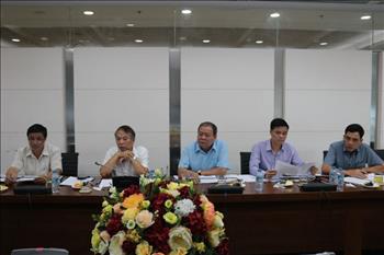 Tổng Liên đoàn Lao động Việt Nam làm việc với Công đoàn Điện lực Việt Nam về công tác chuẩn bị cho Đại hội điểm