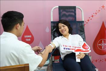 EVNCPC: Hiến tặng hơn 2.200 đơn vị máu