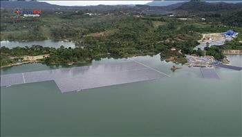 Điện mặt trời nổi trên hồ Thủy điện Đa Mi