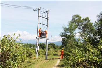 Thêm 1.876 hộ dân nông thôn ở Khánh Hòa có điện lưới quốc gia vào cuối năm nay