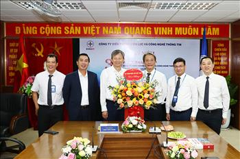 Tổng Giám đốc EVN Trần Đình Nhân chúc mừng EVNICT nhân kỷ niệm 39 năm ngày thành lập