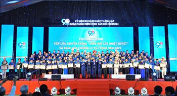 Bí thư chi đoàn Đào Thanh Oai vinh dự nhận giải thưởng Lý Tự Trọng năm 2021