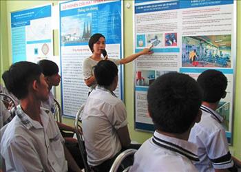 Ban Quản lý Dự án Điện hạt nhân Ninh Thuận tổ chức buổi ngoại khóa về điện hạt nhân cho học sinh