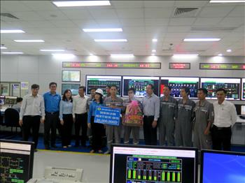 Công đoàn Điện lực Việt Nam thăm và chúc Tết người lao động ngành Điện