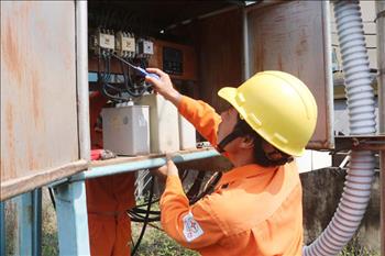 Công ty Điện lực Phú Yên: Hỗ trợ doanh nghiệp giảm chi phí sản xuất