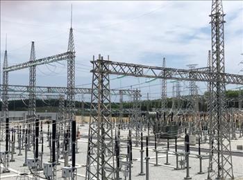 Đóng điện Trạm biến áp 220 kV Phong Điền (Thừa Thiên Huế)