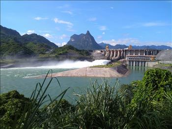 Đang có lũ đột ngột về hồ thủy điện Tuyên Quang
