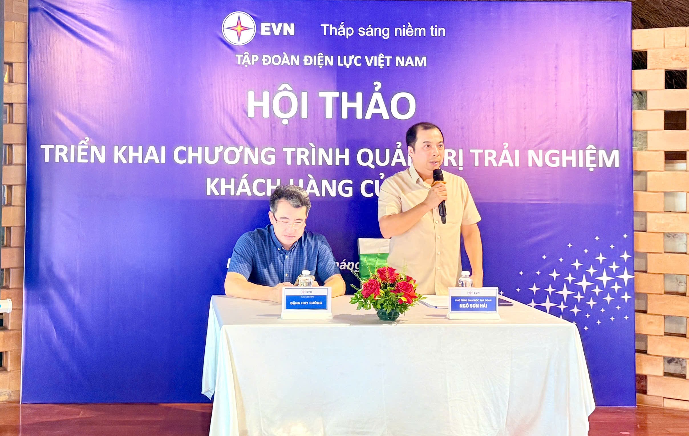 EVN tổ chức Hội thảo trao đổi, thống nhất triển khai chương trình Quản trị trải nghiệm khách hàng
