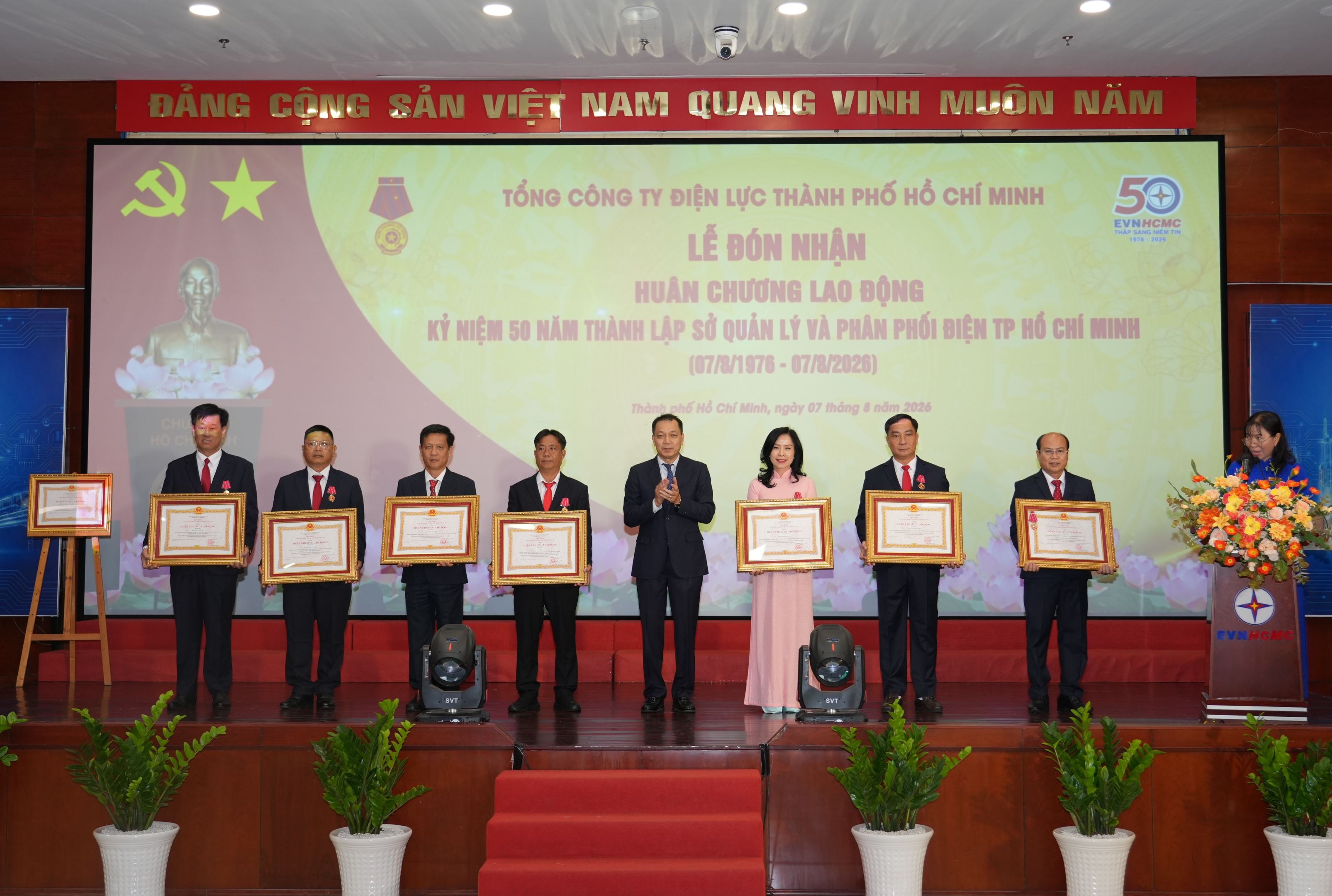 EVNHCMC kỷ niệm 50 năm ngày thành lập và đón nhận Huân chương Lao động hạng Ba