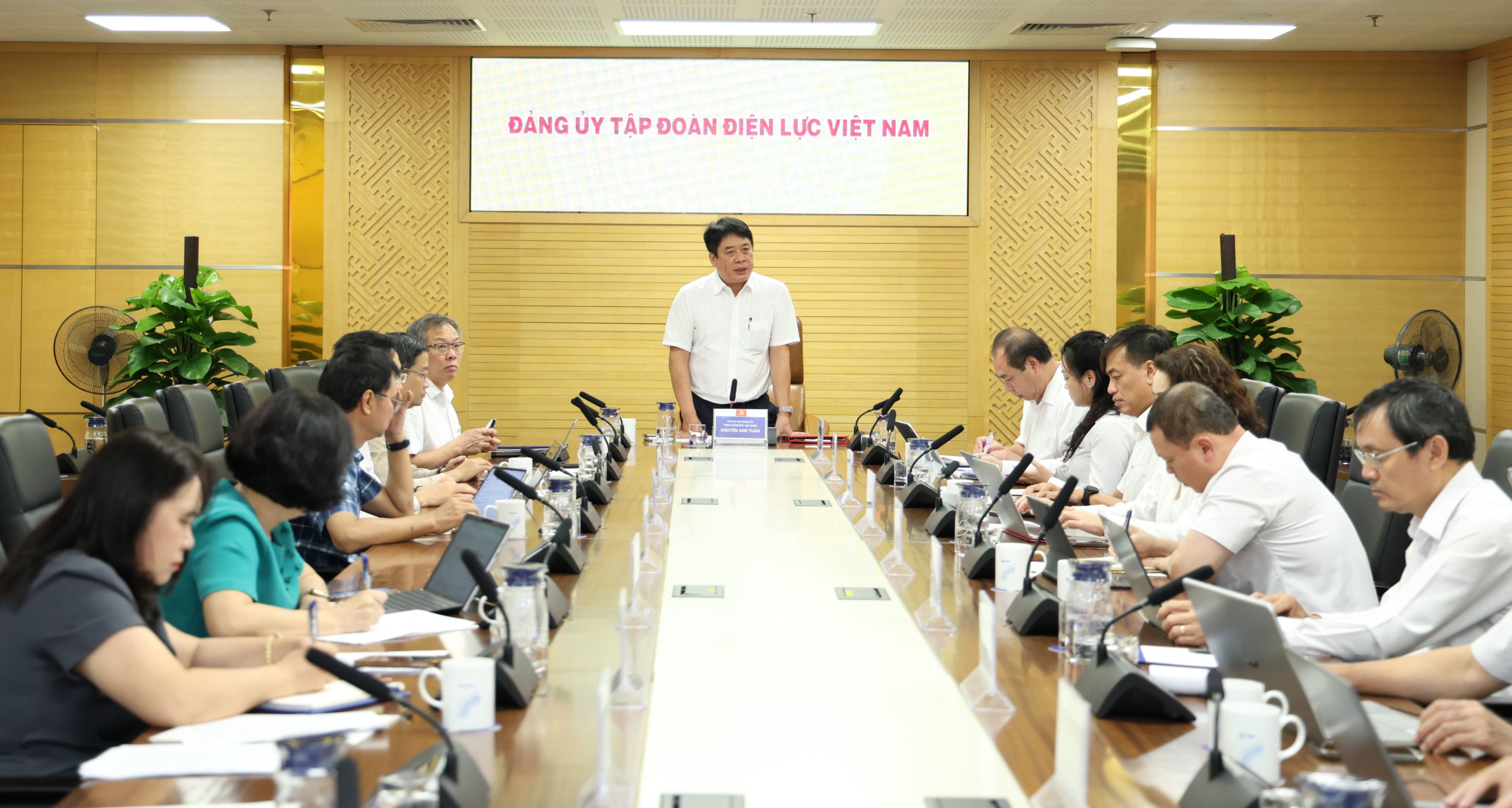 Tiếp tục nâng cao hiệu quả chăm lo, bảo vệ người lao động EVN