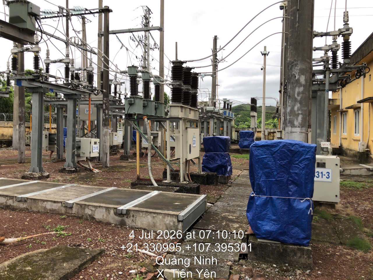 Chủ động ứng phó bão số 1, ưu tiên bảo đảm an toàn lưới điện khu vực ven biển