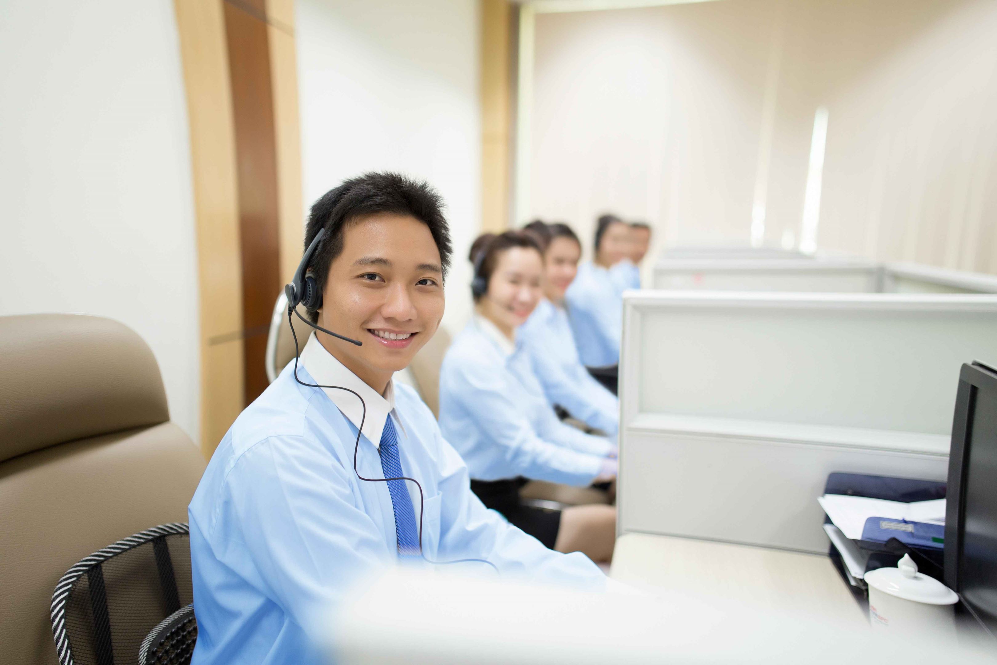 Nhân viên chăm sóc khách hàng là gì Mô tả công việc của CSKH